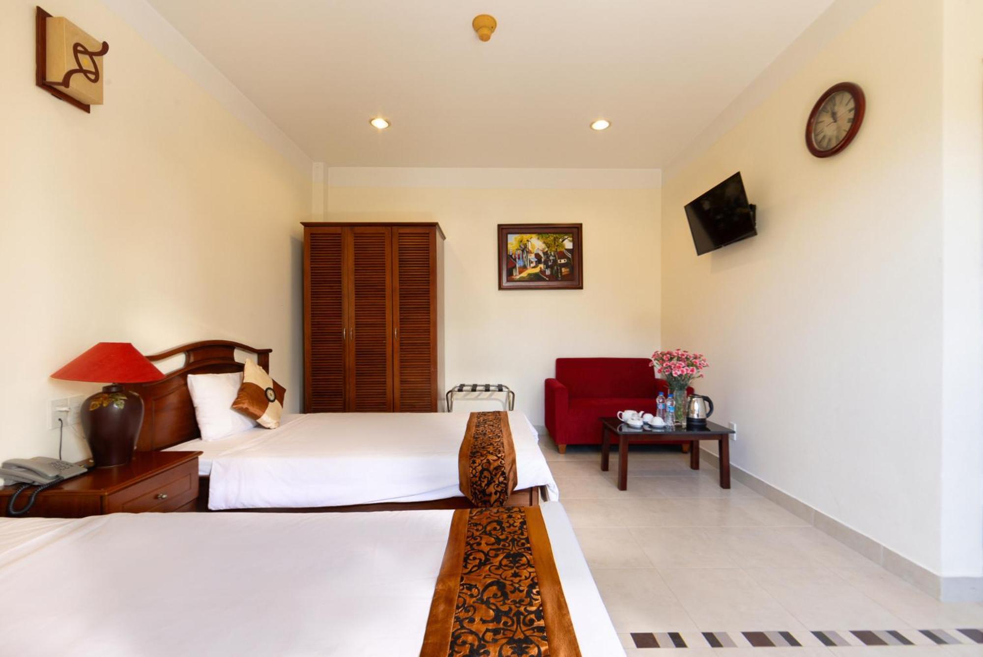 Hung Phong Hotel - Near Dalat Night Market Exterior photo