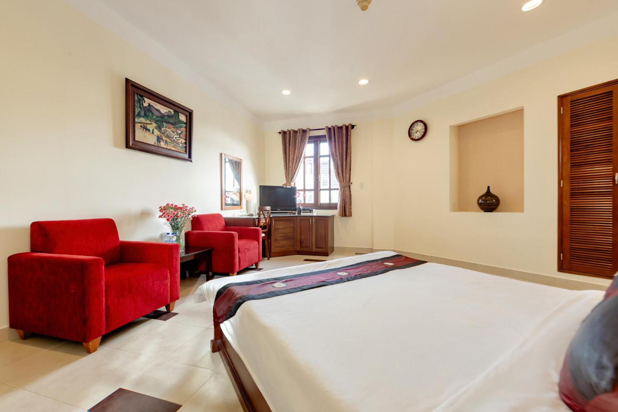 Hung Phong Hotel - Near Dalat Night Market Exterior photo