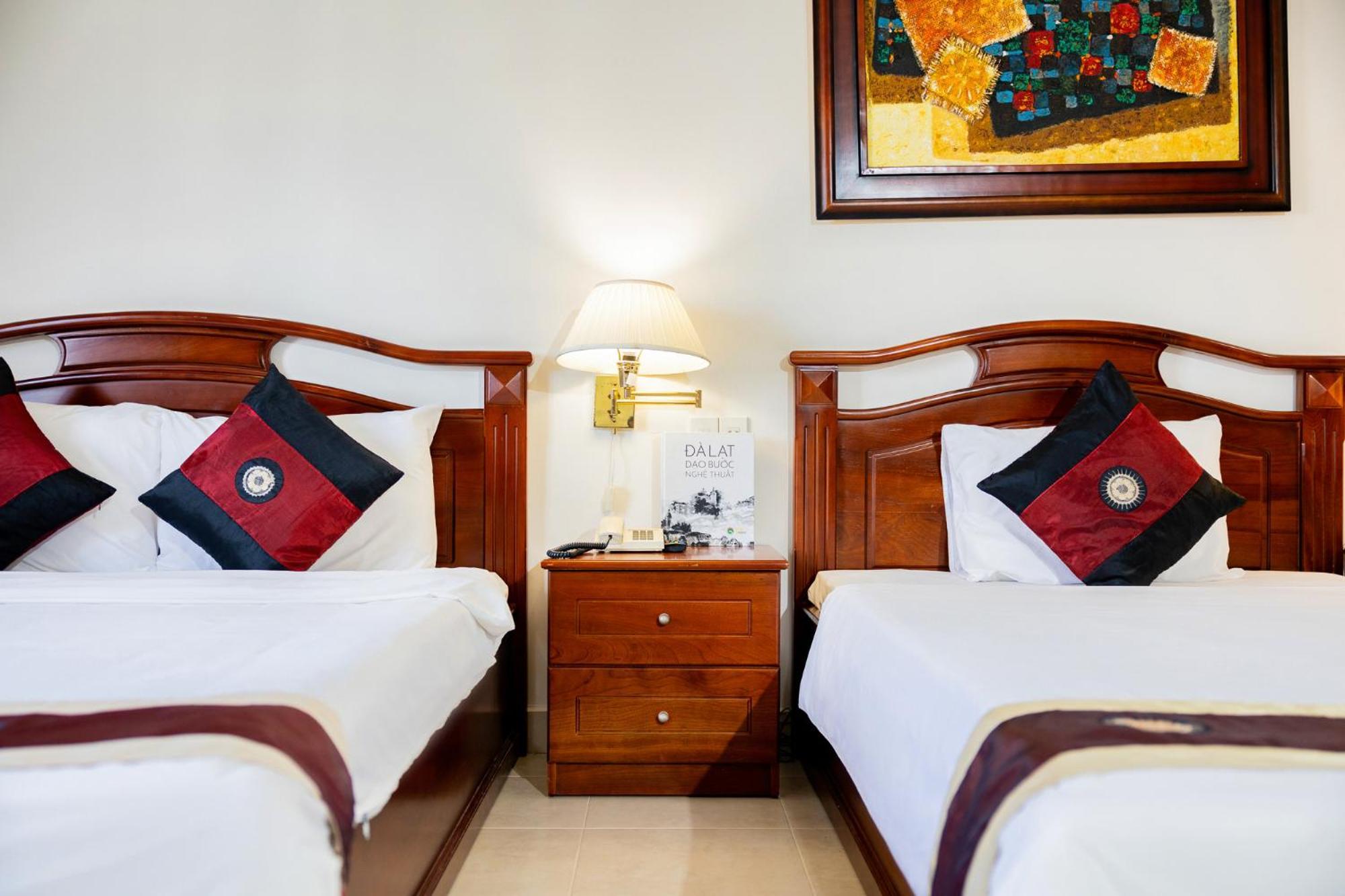 Hung Phong Hotel - Near Dalat Night Market Exterior photo